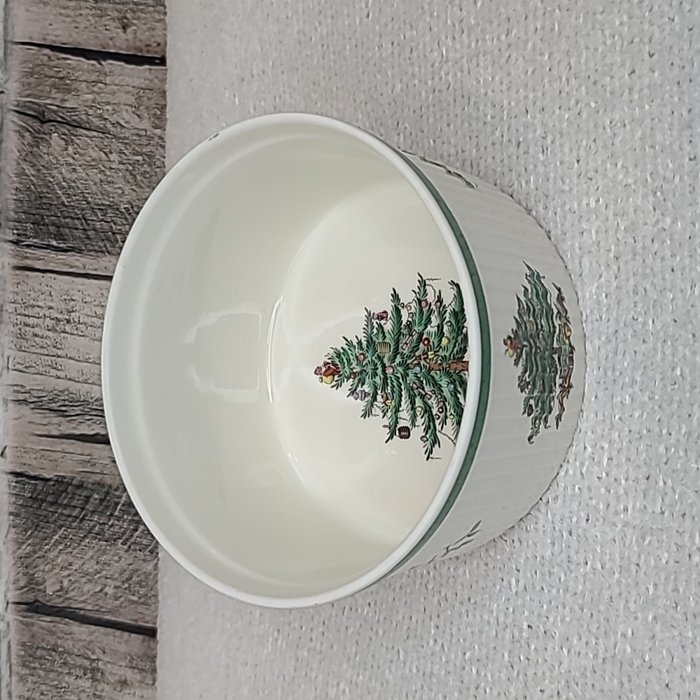 Spode 2000 VTG Christmas Tree Oven to Table 7" Round Souffle Dish White/Green